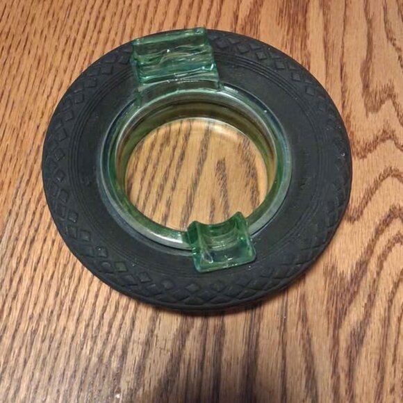 HTF Vtg Goodyear Tire Uranium Glass Ashtray - Picture 1 of 8